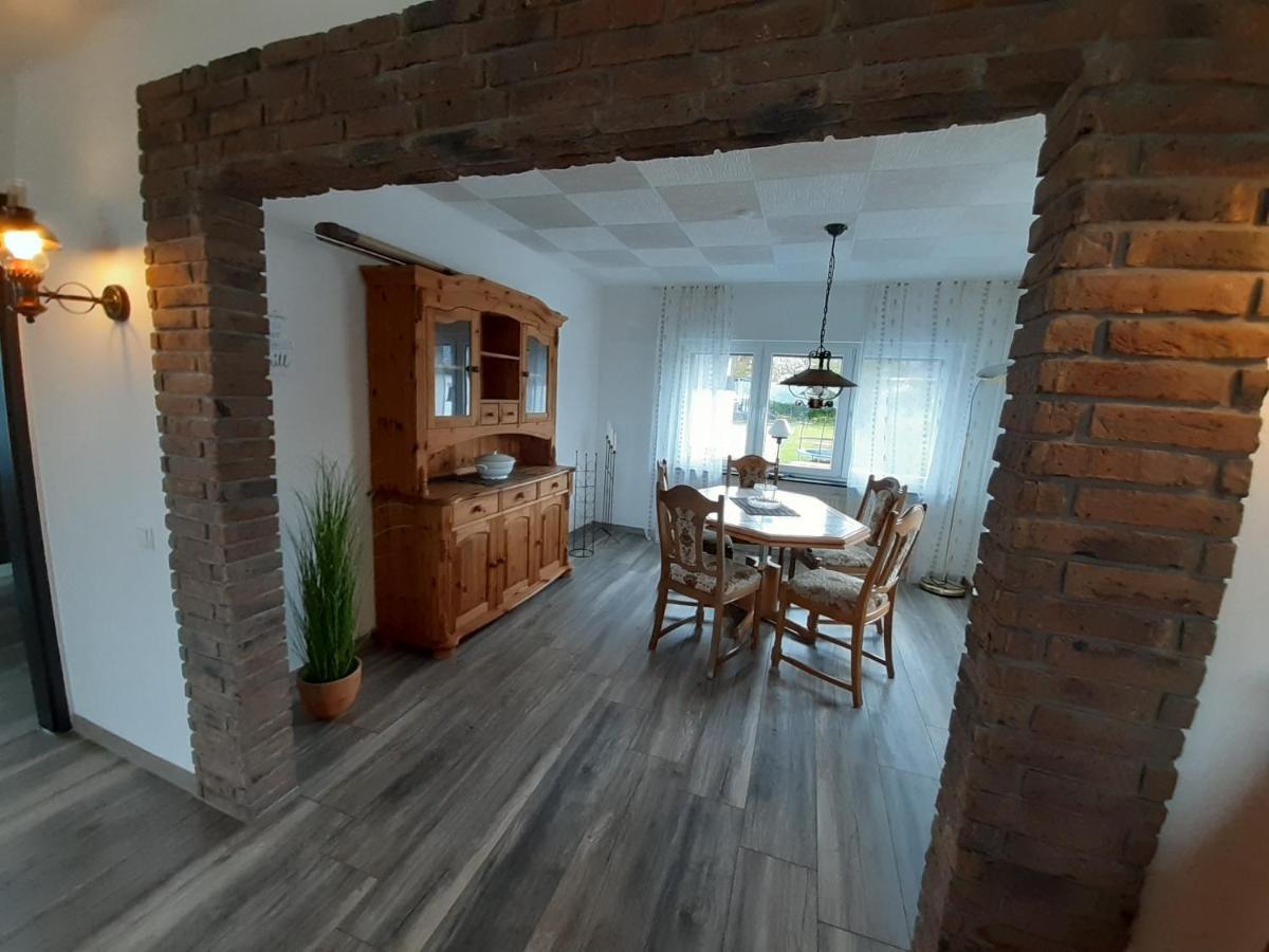 Ferienhaus Zum Hochstein Ettringen  エクステリア 写真